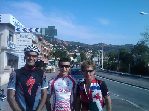 Des compagnons de route sur une sortie Menton-La Garde  : 210 km